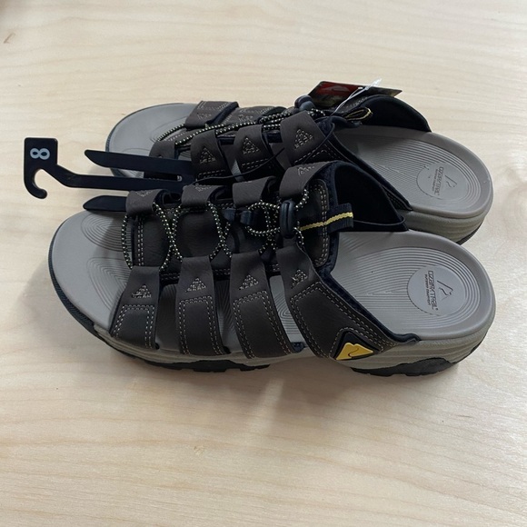 Ozark Trail Men’s FisherSlides size 8 (AY) - Picture 3 of 10